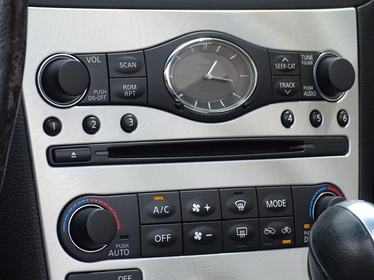 Infiniti G37 Convertible 2dr Base 2013