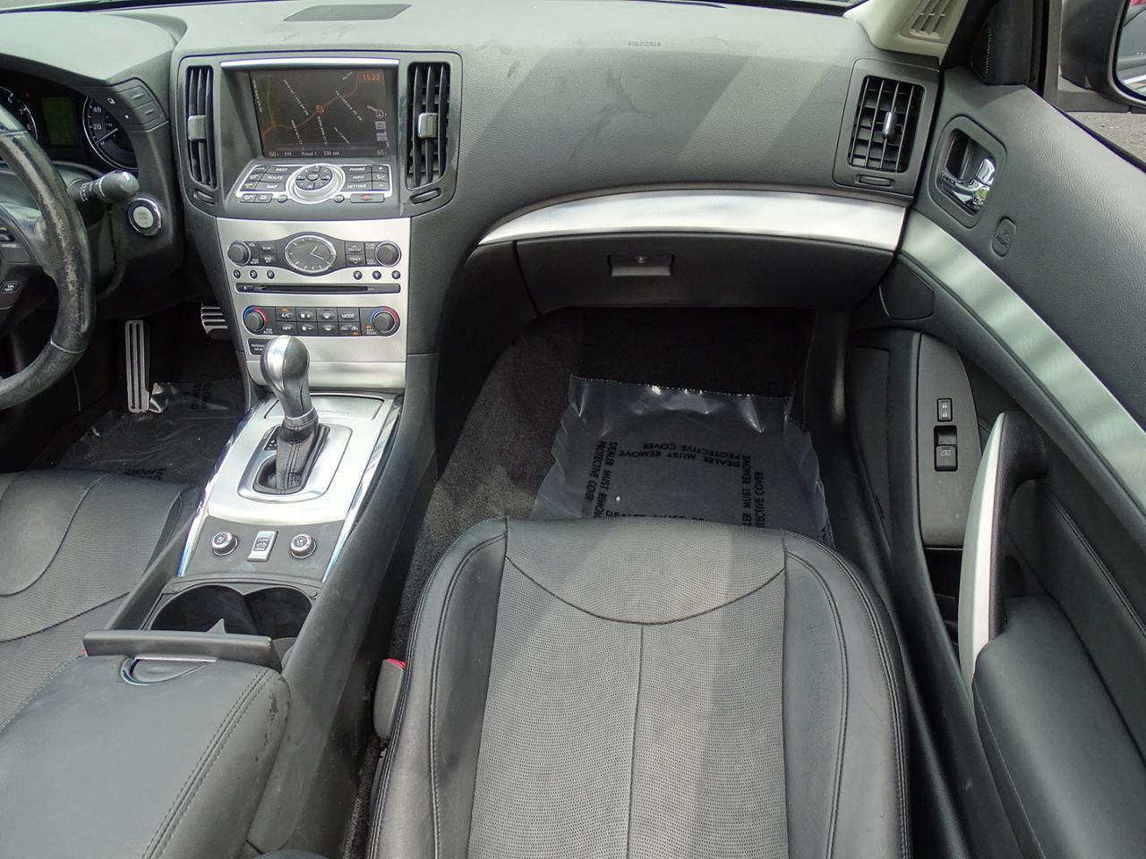 Infiniti G37 Convertible 2dr Base 2013