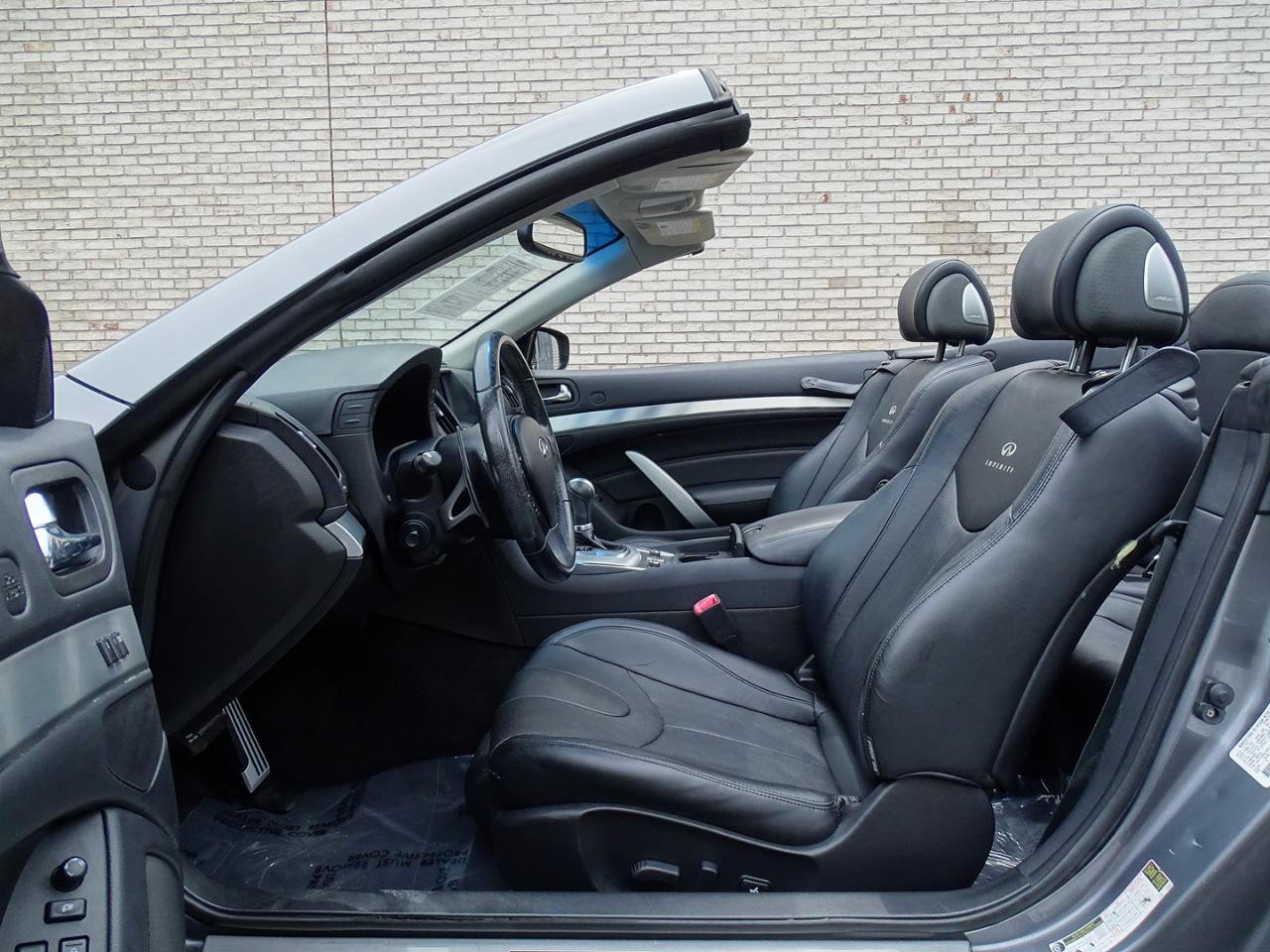 Infiniti G37 Convertible 2dr Base 2013