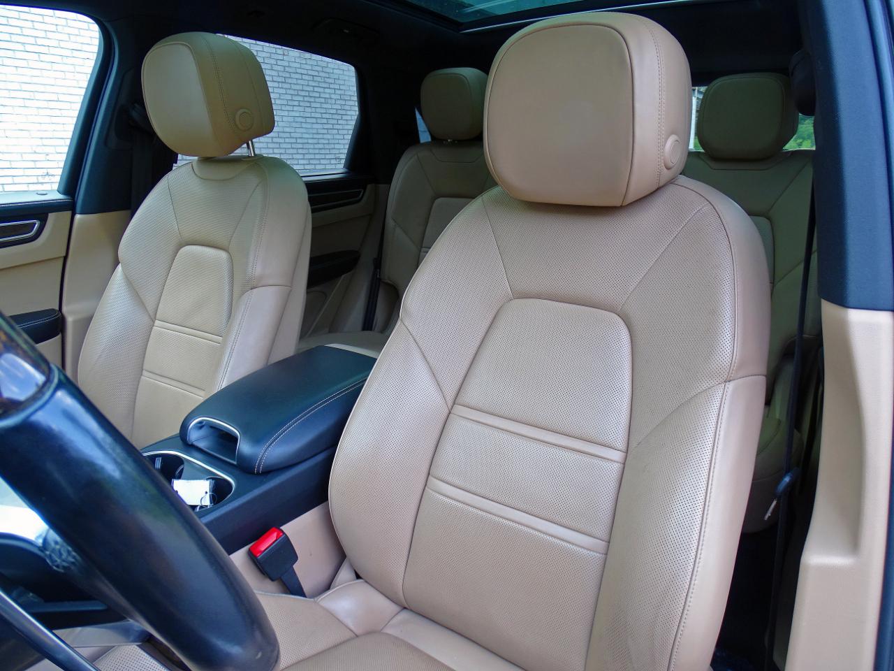 Porsche Cayenne S AWD 2021