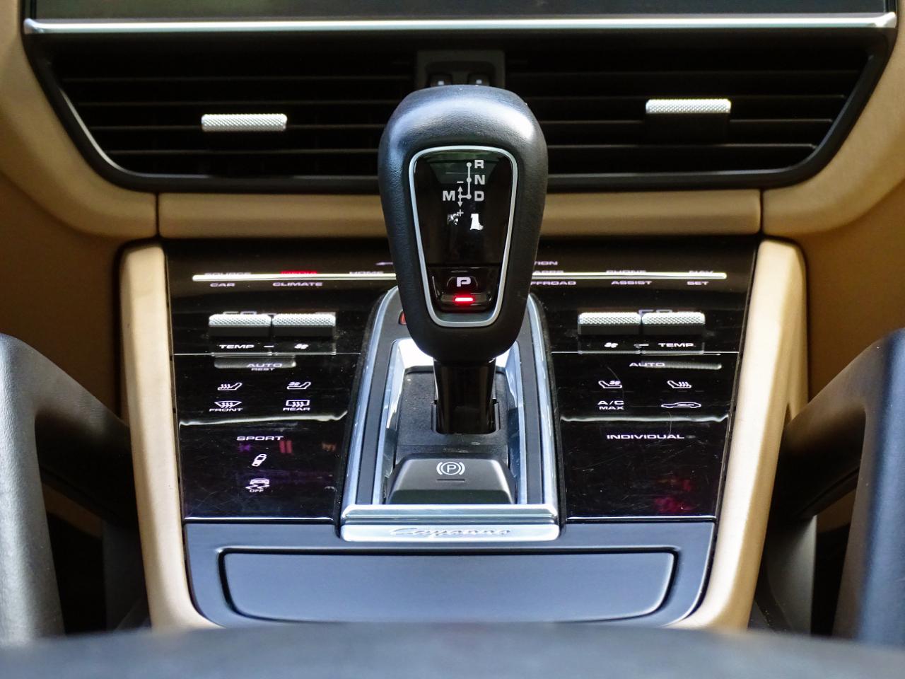 Porsche Cayenne S AWD 2021