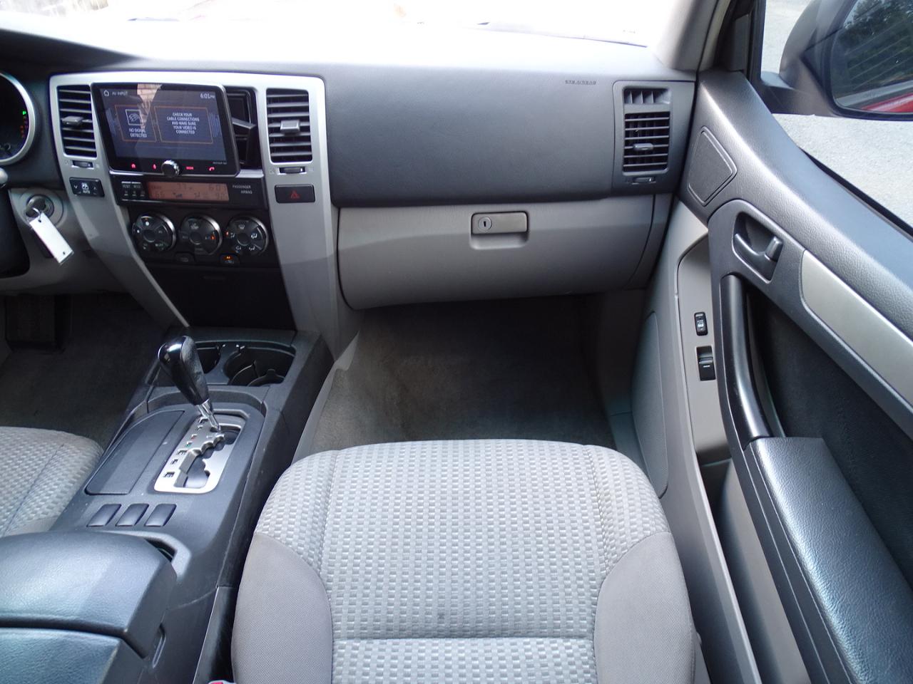 Toyota 4Runner 4dr SR5 V8 Auto (Natl) 2006