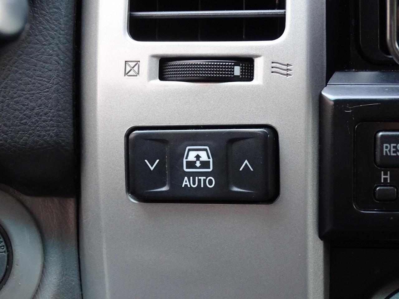 Toyota 4Runner 4dr SR5 V8 Auto (Natl) 2006