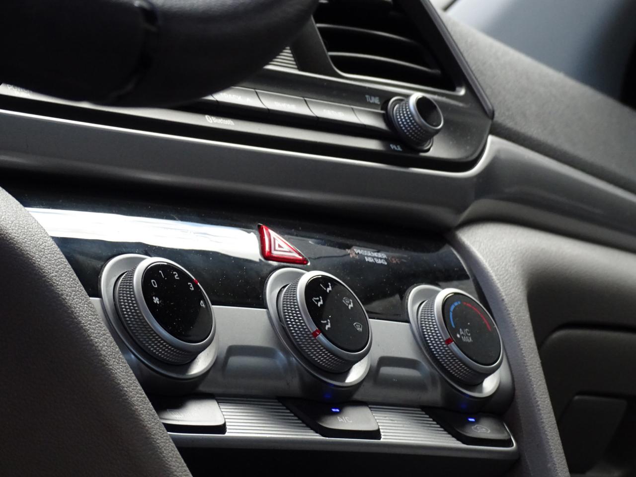 Hyundai Elantra SE Manual 2019