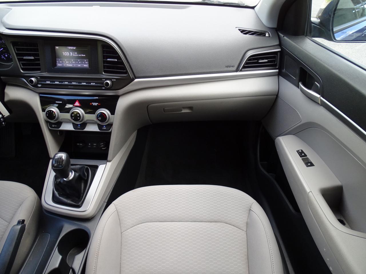 Hyundai Elantra SE Manual 2019
