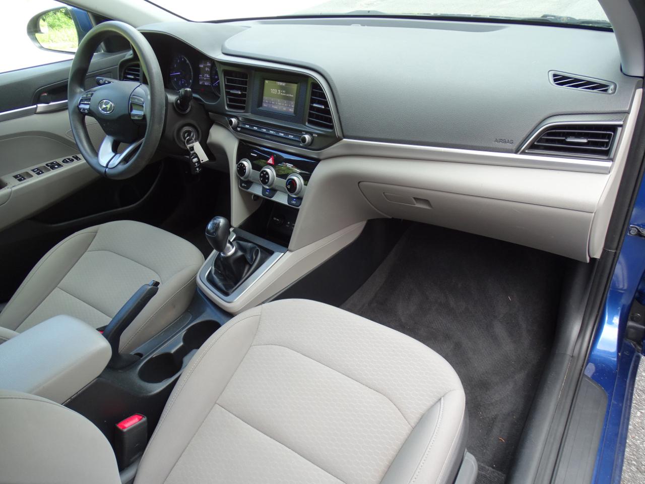 Hyundai Elantra SE Manual 2019