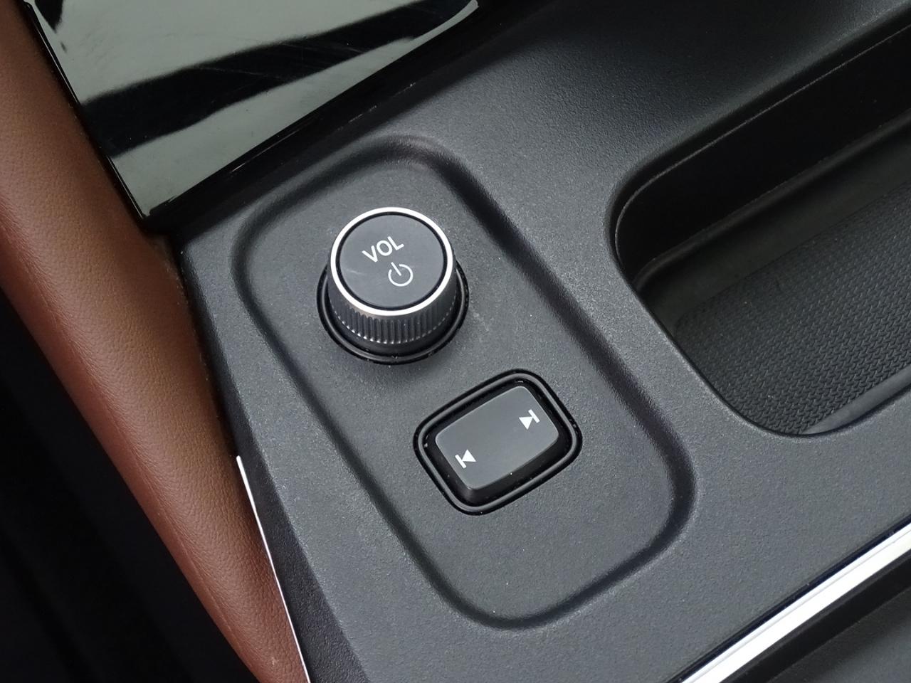 Acura MDX SH-AWD w/Technology Package 2025