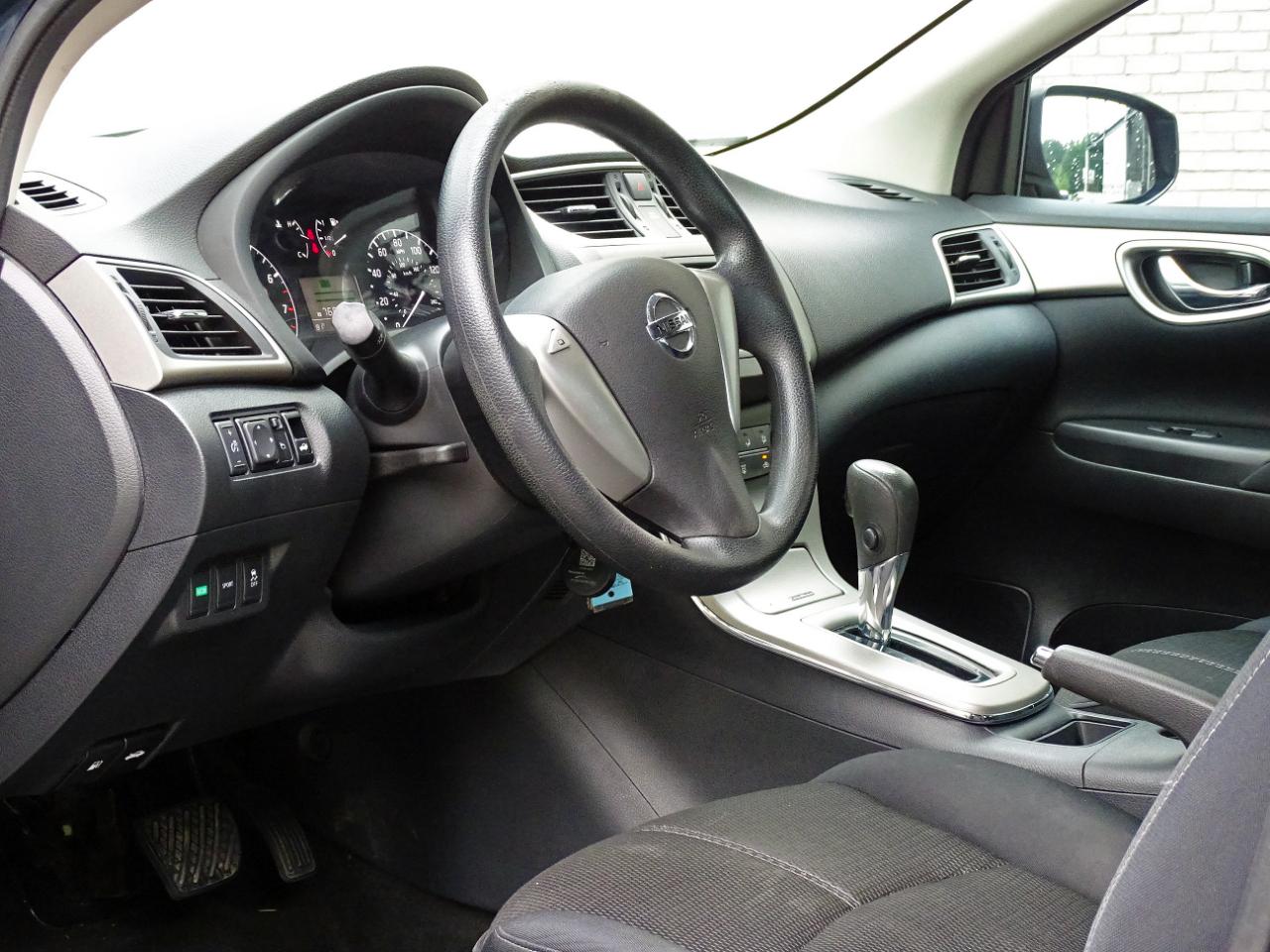 Nissan Sentra 4dr Sdn I4 CVT S 2014