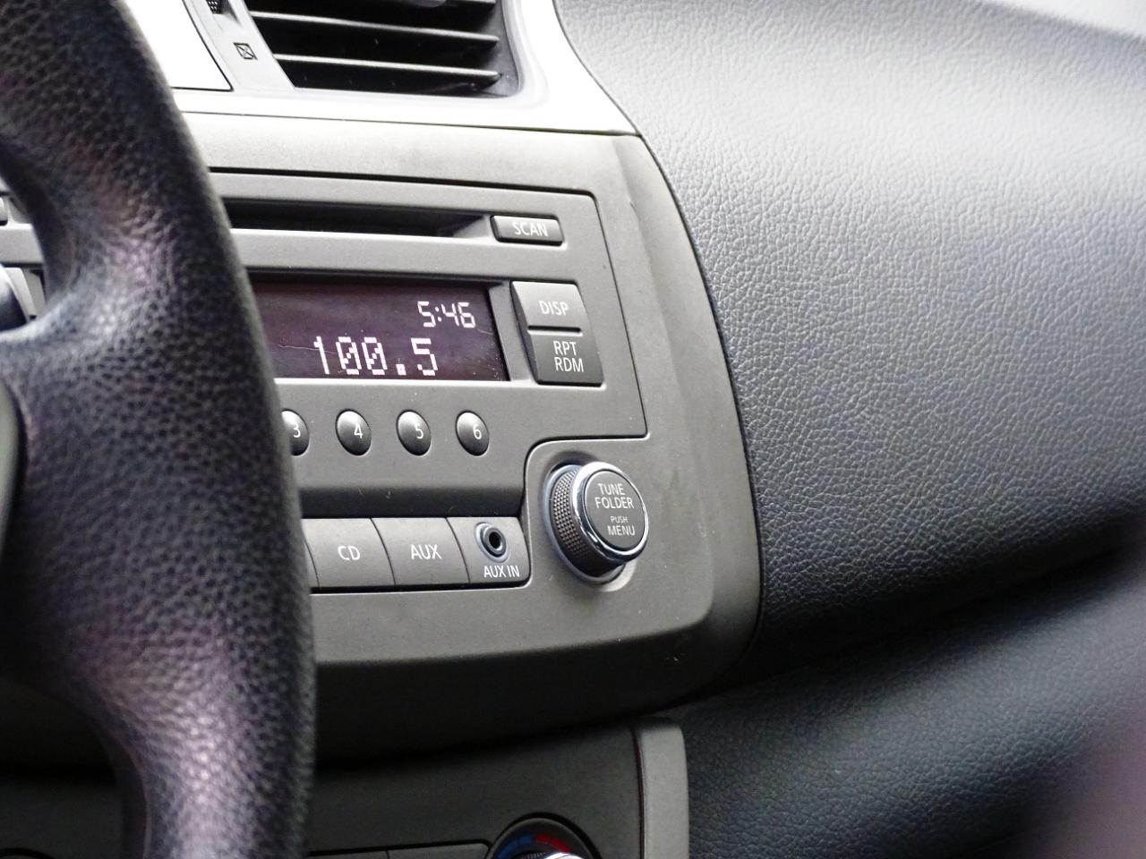Nissan Sentra 4dr Sdn I4 CVT S 2014