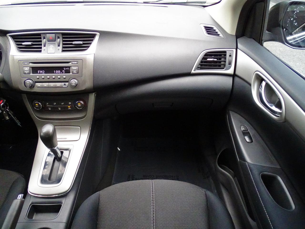 Nissan Sentra 4dr Sdn I4 CVT S 2014