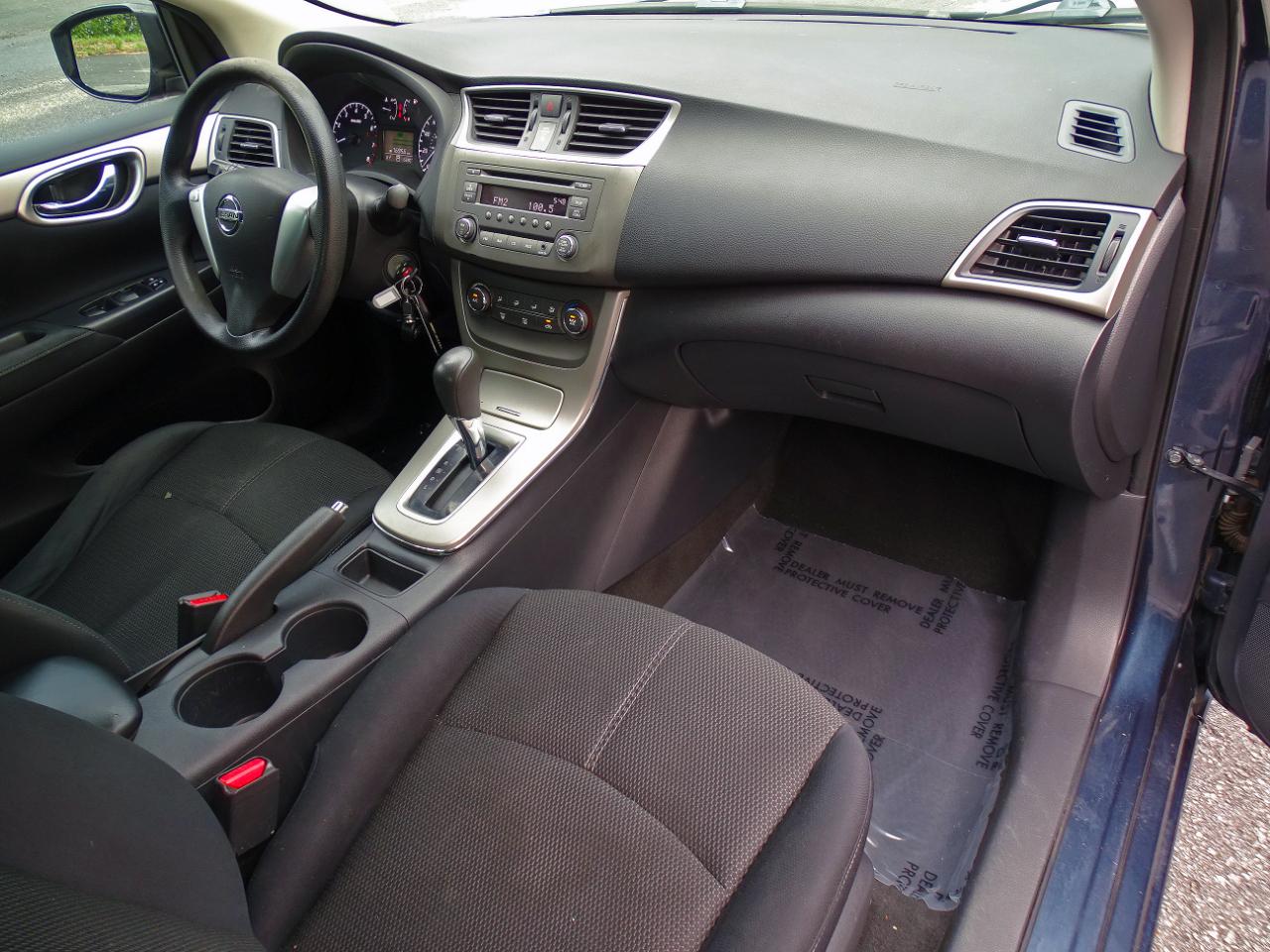 Nissan Sentra 4dr Sdn I4 CVT S 2014