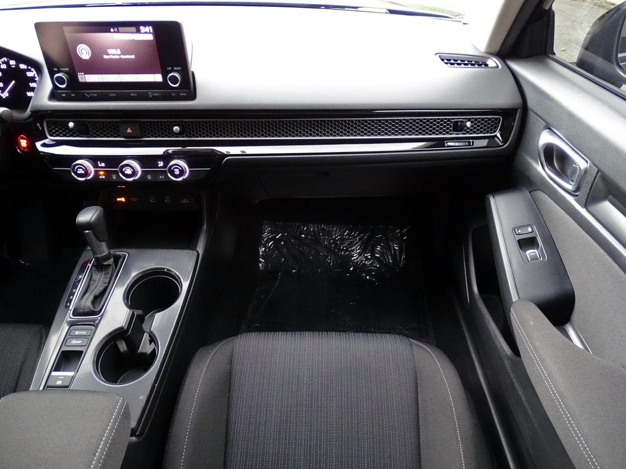 Honda Civic Sedan LX CVT 2025