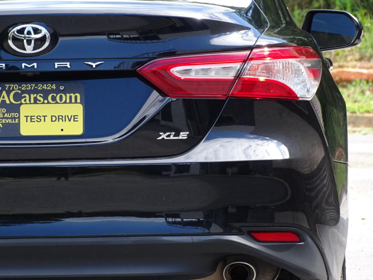 Toyota Camry XLE Auto (Natl) 2019