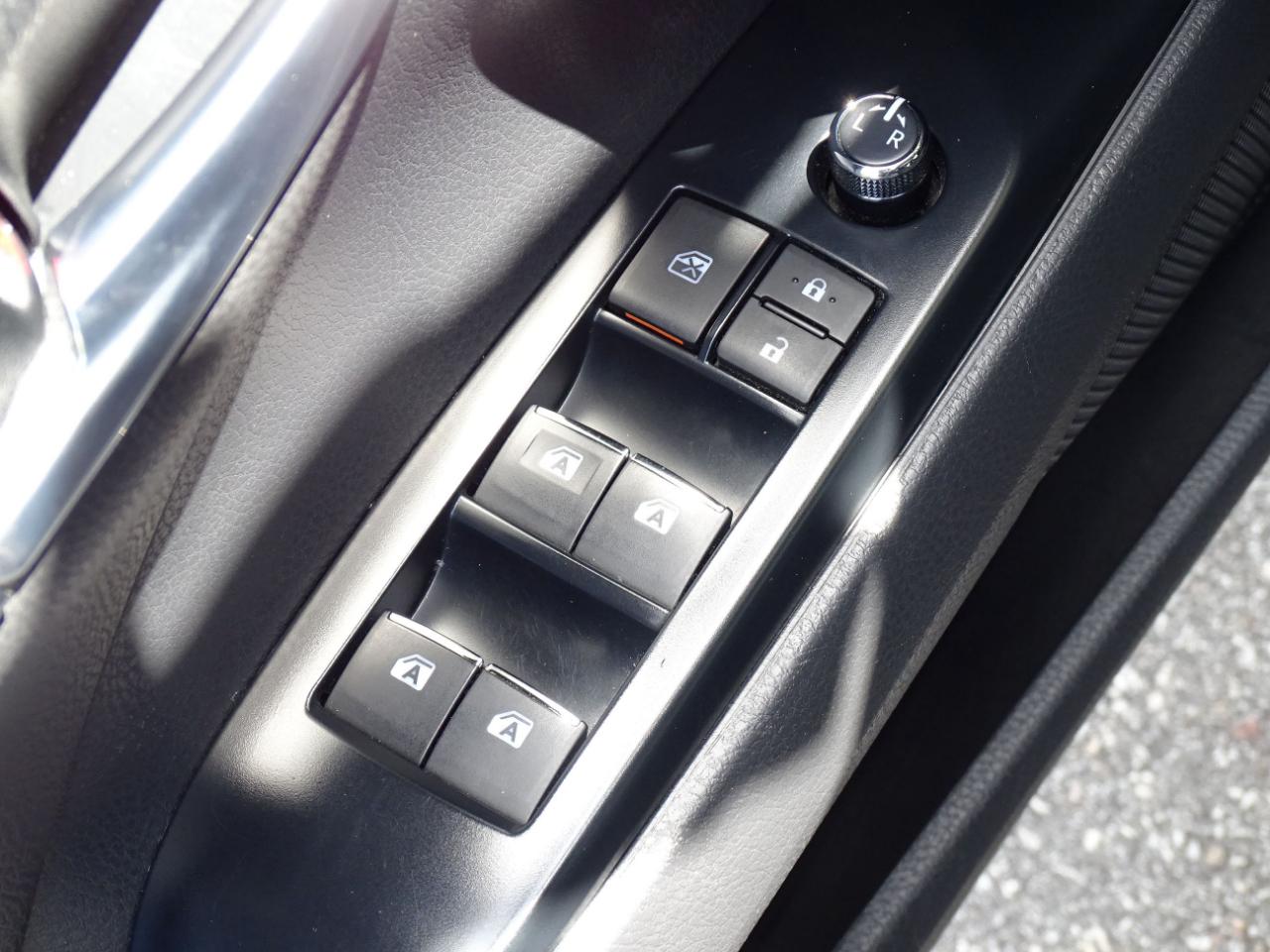 Toyota Camry XLE Auto (Natl) 2019