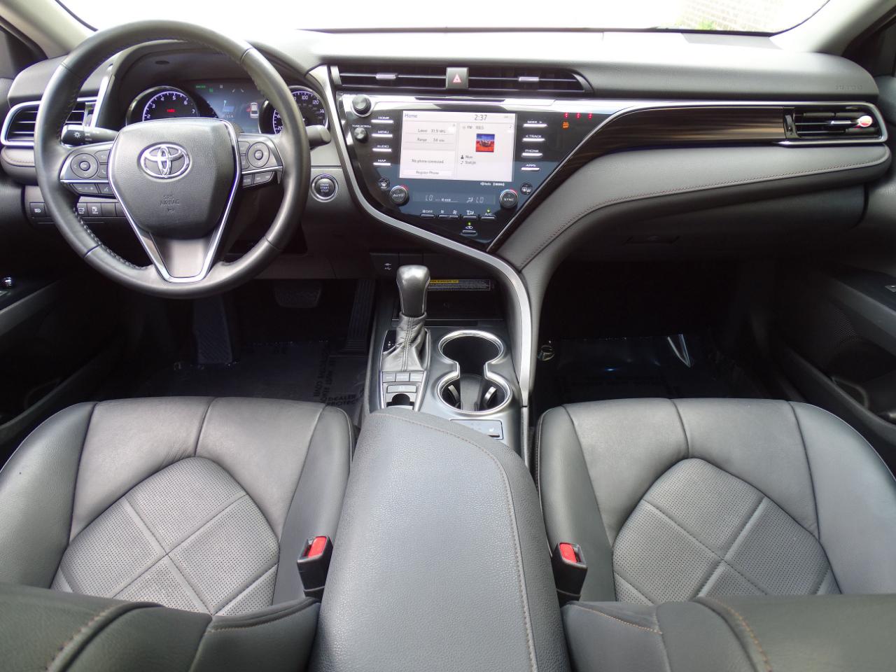 Toyota Camry XLE Auto (Natl) 2019