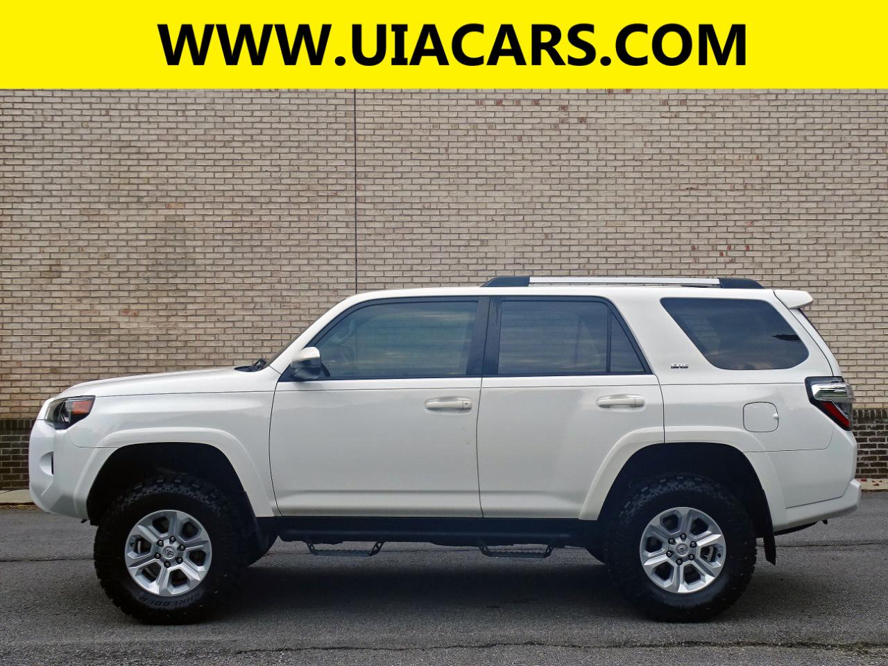 Toyota 4Runner SR5 2WD (Natl) 2022