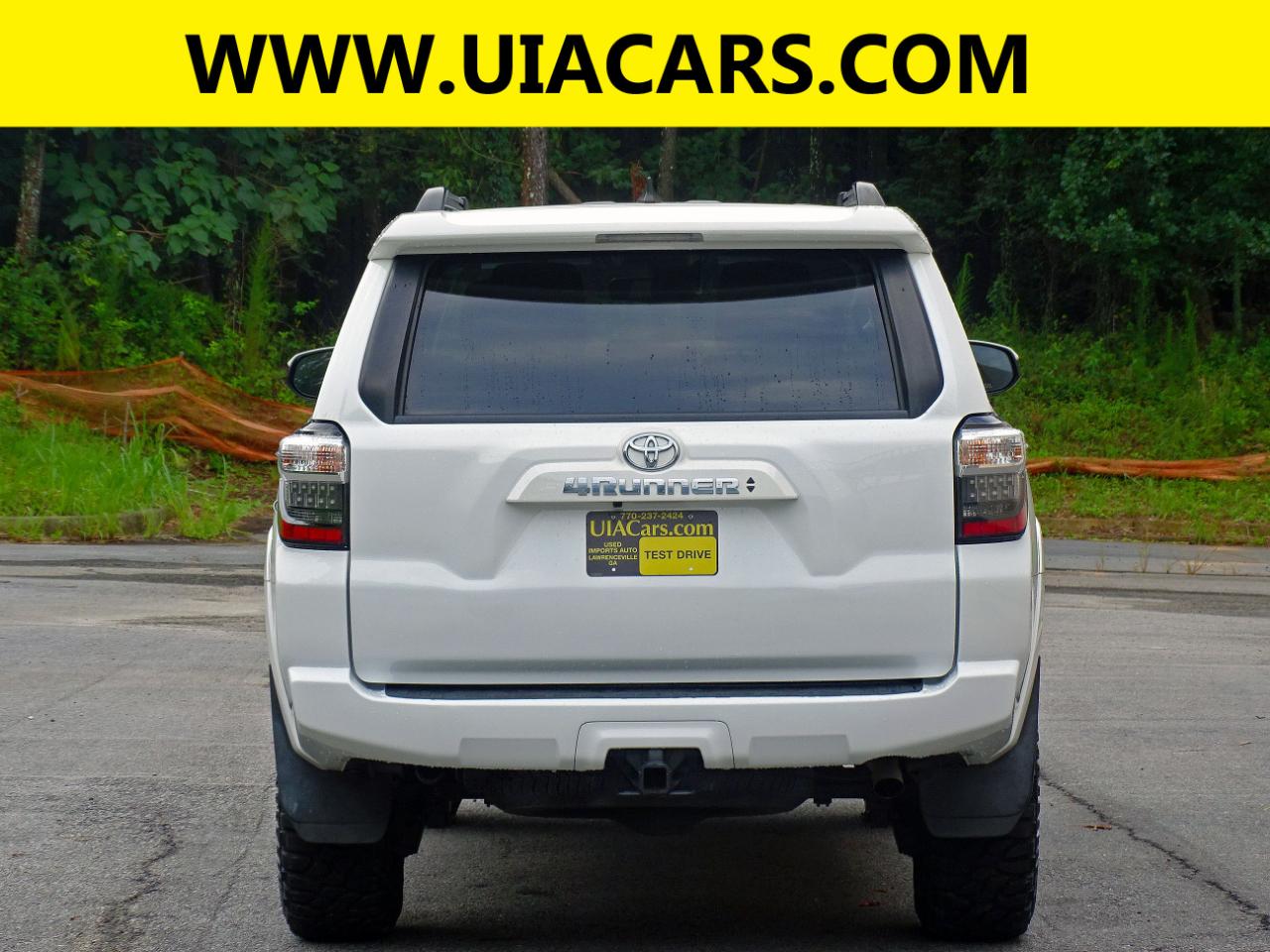 Toyota 4Runner SR5 2WD (Natl) 2022