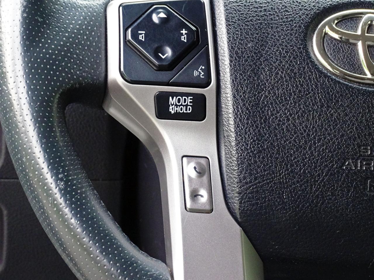 Toyota 4Runner SR5 2WD (Natl) 2022