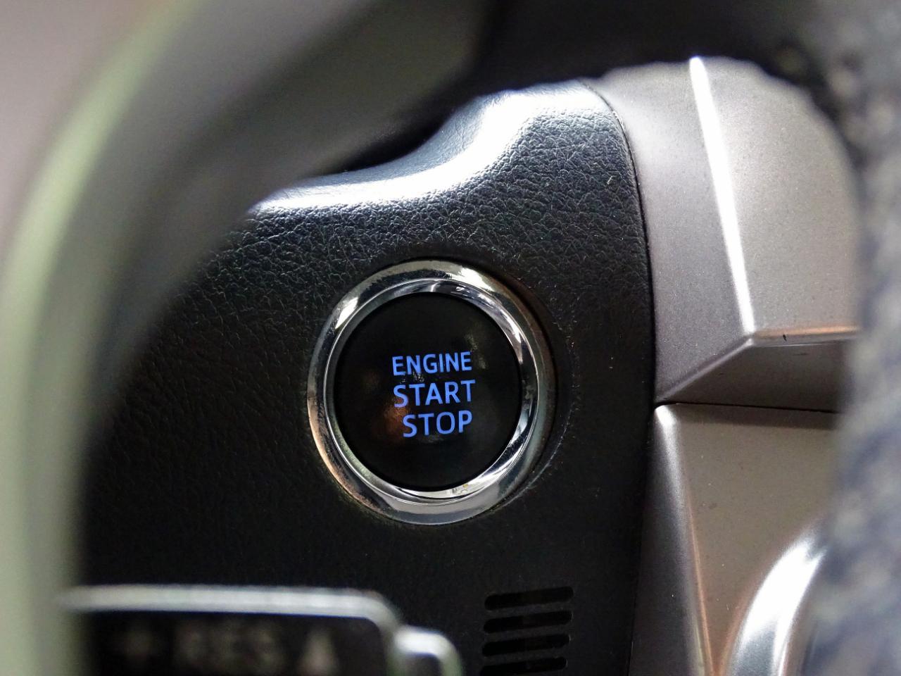 Toyota 4Runner SR5 2WD (Natl) 2022