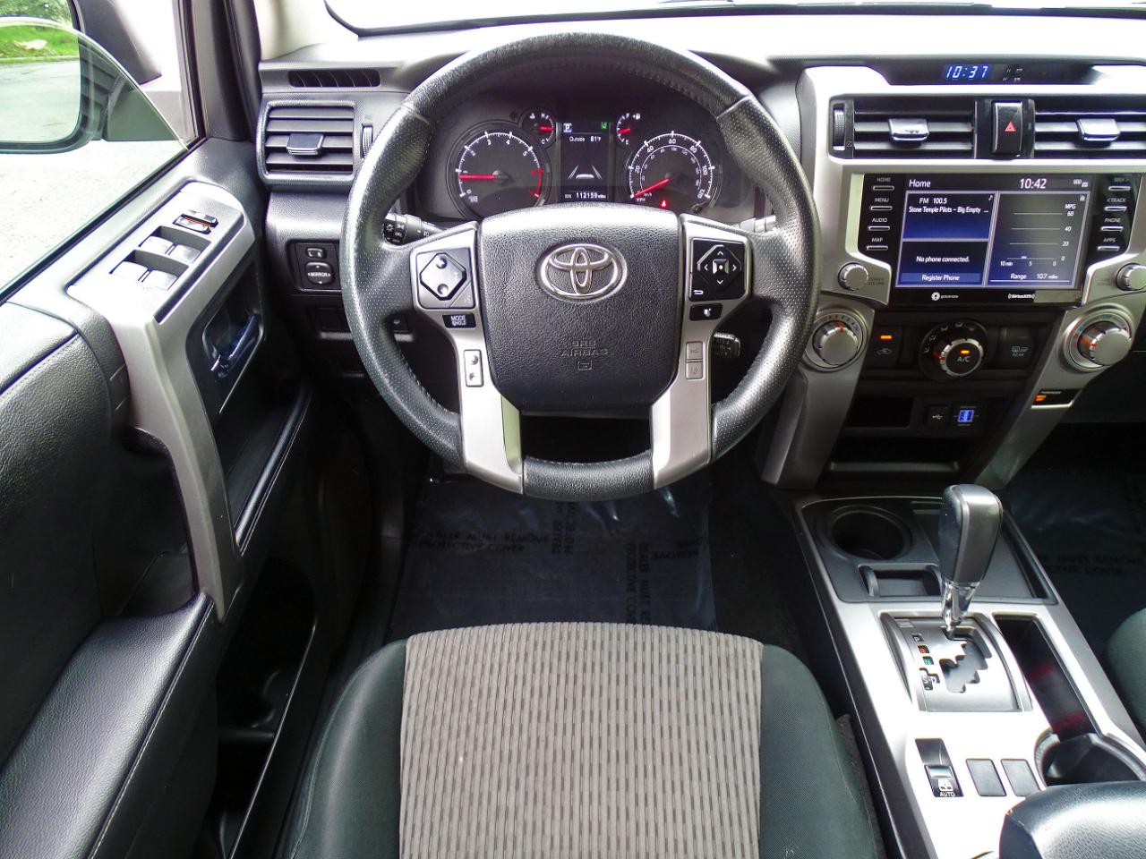 Toyota 4Runner SR5 2WD (Natl) 2022