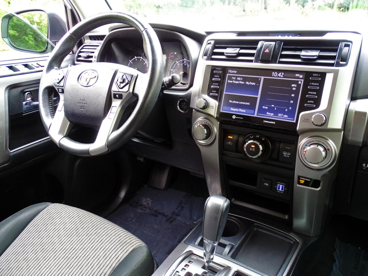 Toyota 4Runner SR5 2WD (Natl) 2022