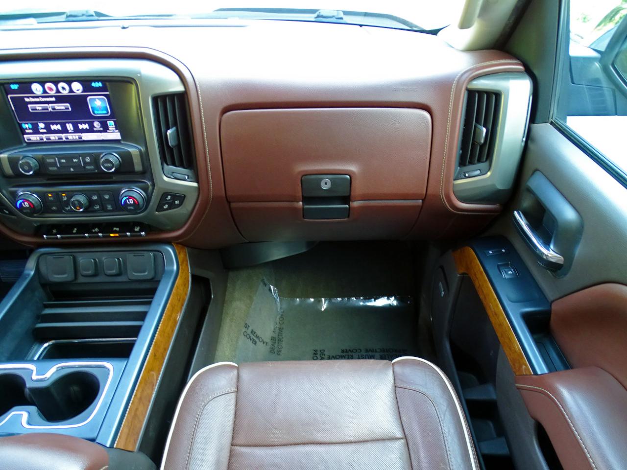Chevrolet Silverado photo 18