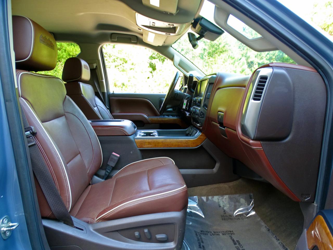 Chevrolet Silverado photo 19