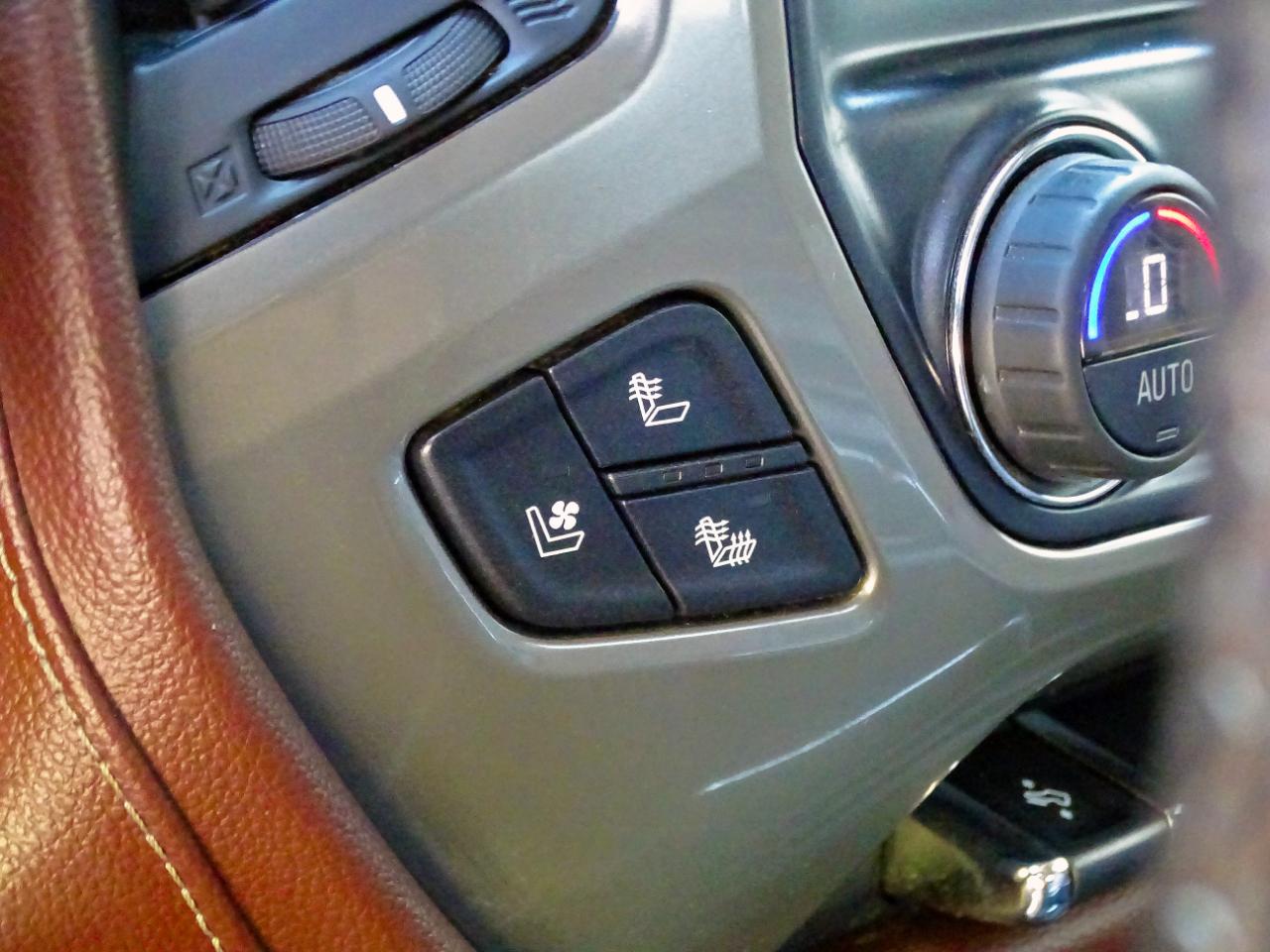 Chevrolet Silverado photo 24