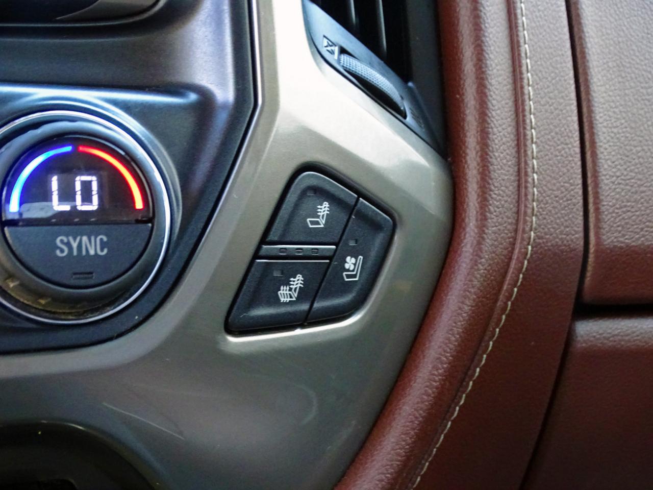 Chevrolet Silverado photo 26