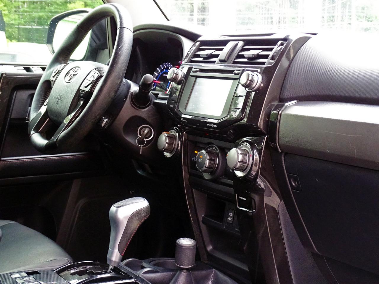 Toyota 4Runner TRD Off Road Premium 4WD (Natl) 2019