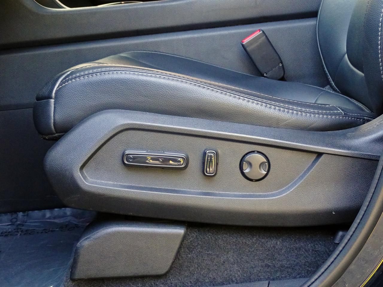 Honda Pilot EX-L 7 Passenger 2WD 2023