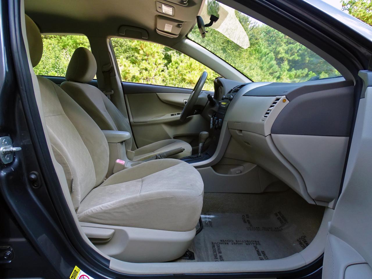 Toyota Corolla 4dr Sedan LE Auto 2009