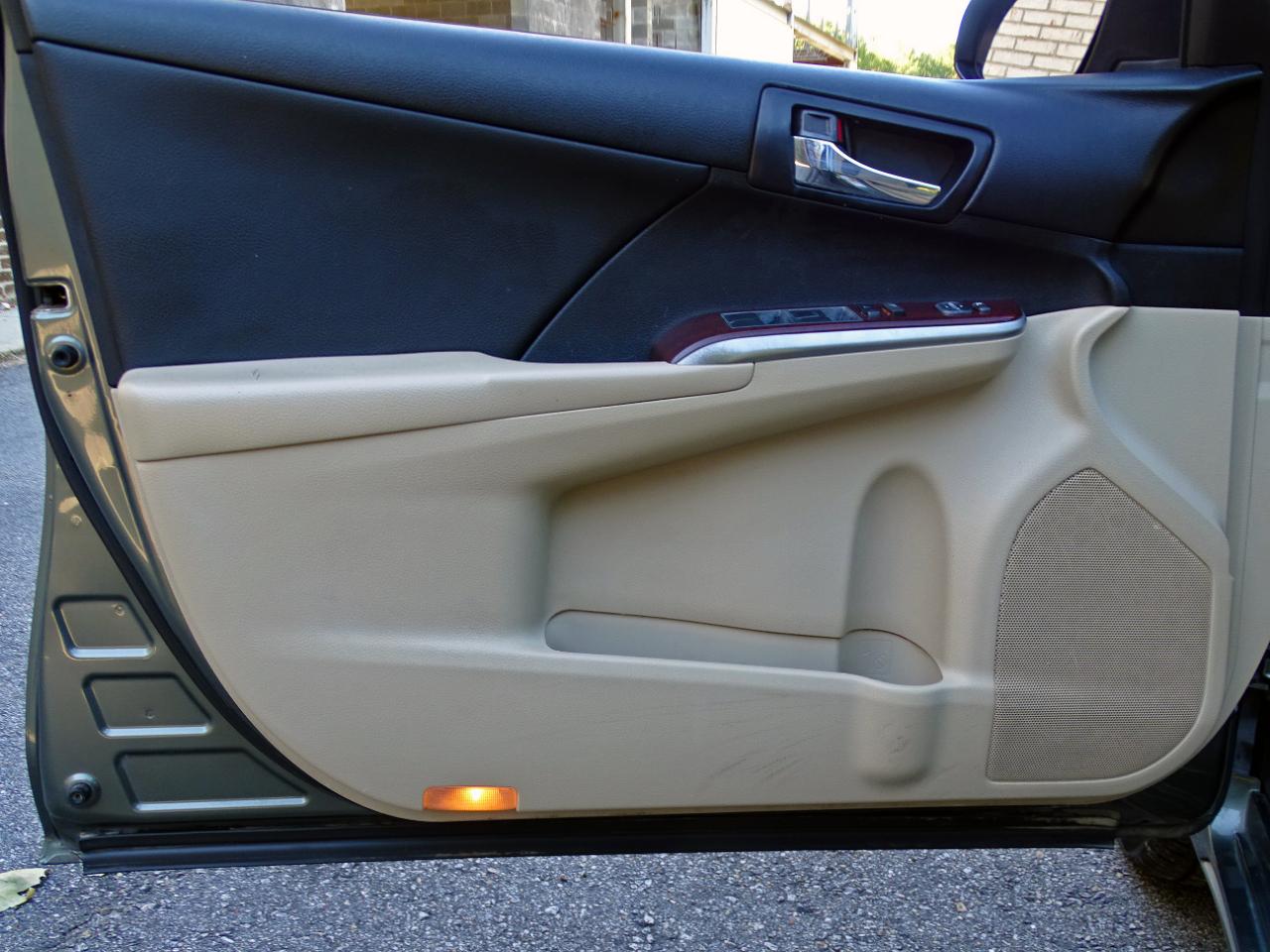 Toyota Camry 2014.5 4dr Sdn I4 Auto SE Sport (Natl) 2014