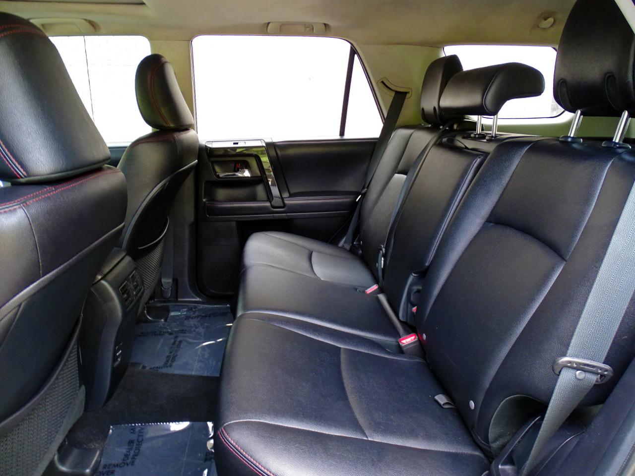 Toyota 4Runner TRD Off Road Premium 4WD (Natl) 2018