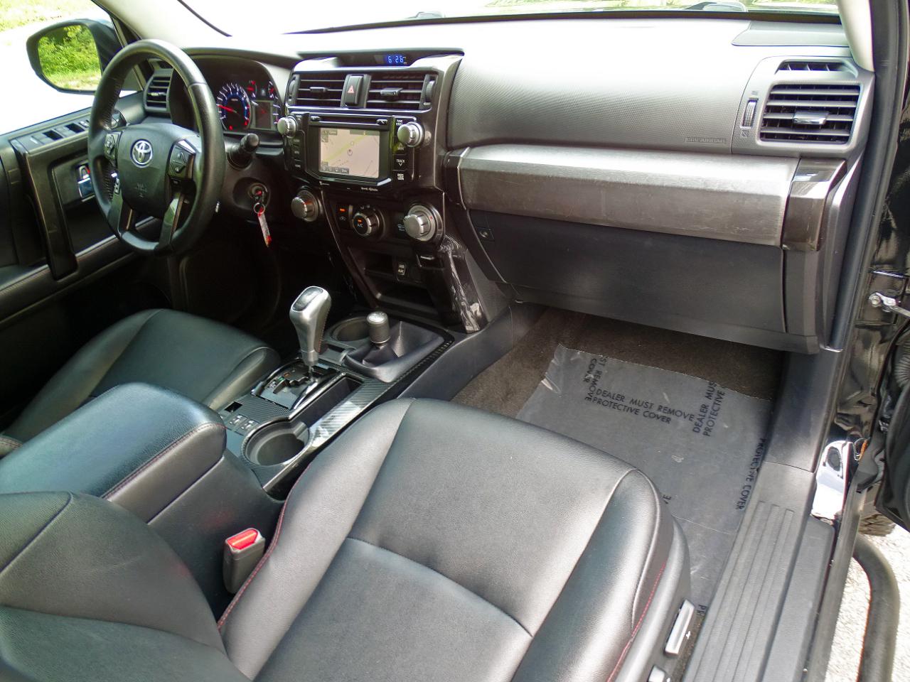 Toyota 4Runner TRD Off Road Premium 4WD (Natl) 2018