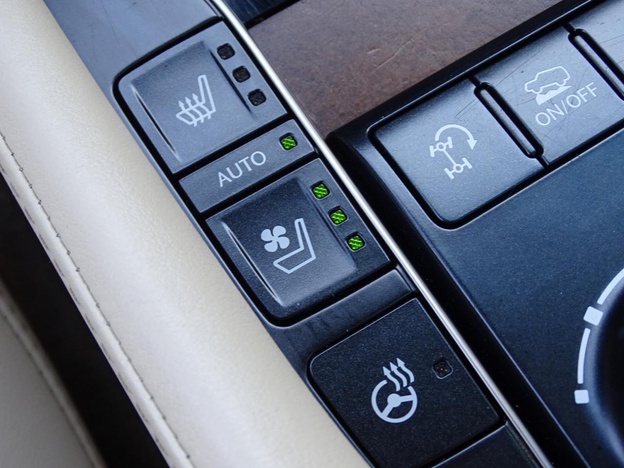 Lexus LX 570 4WD 4dr 2016