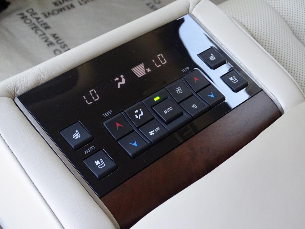Lexus LX 570 4WD 4dr 2016