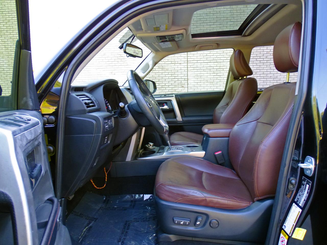 Toyota 4Runner Limited 4WD (Natl) 2017