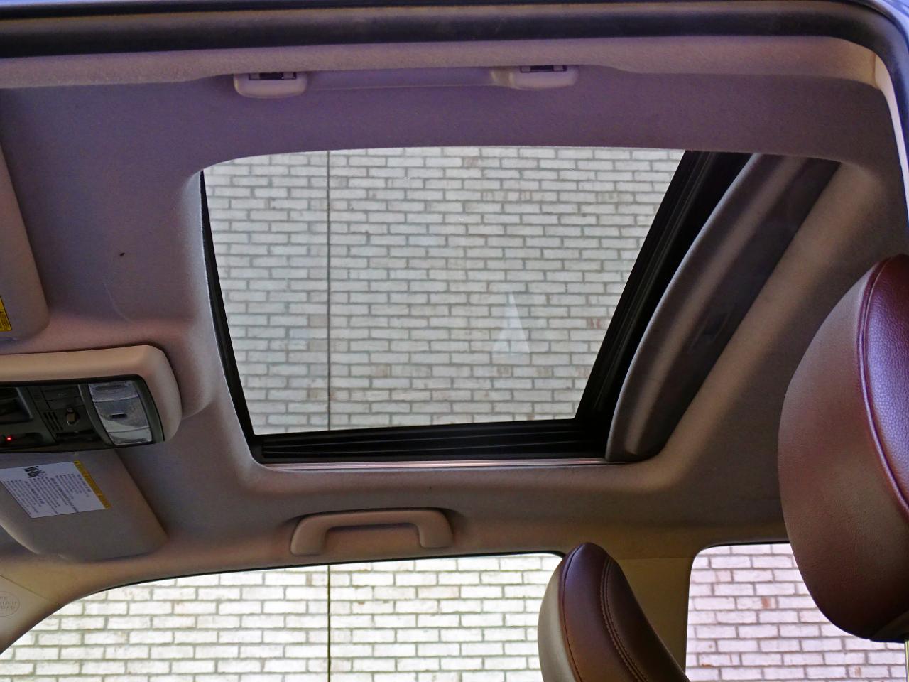 Toyota 4Runner Limited 4WD (Natl) 2017