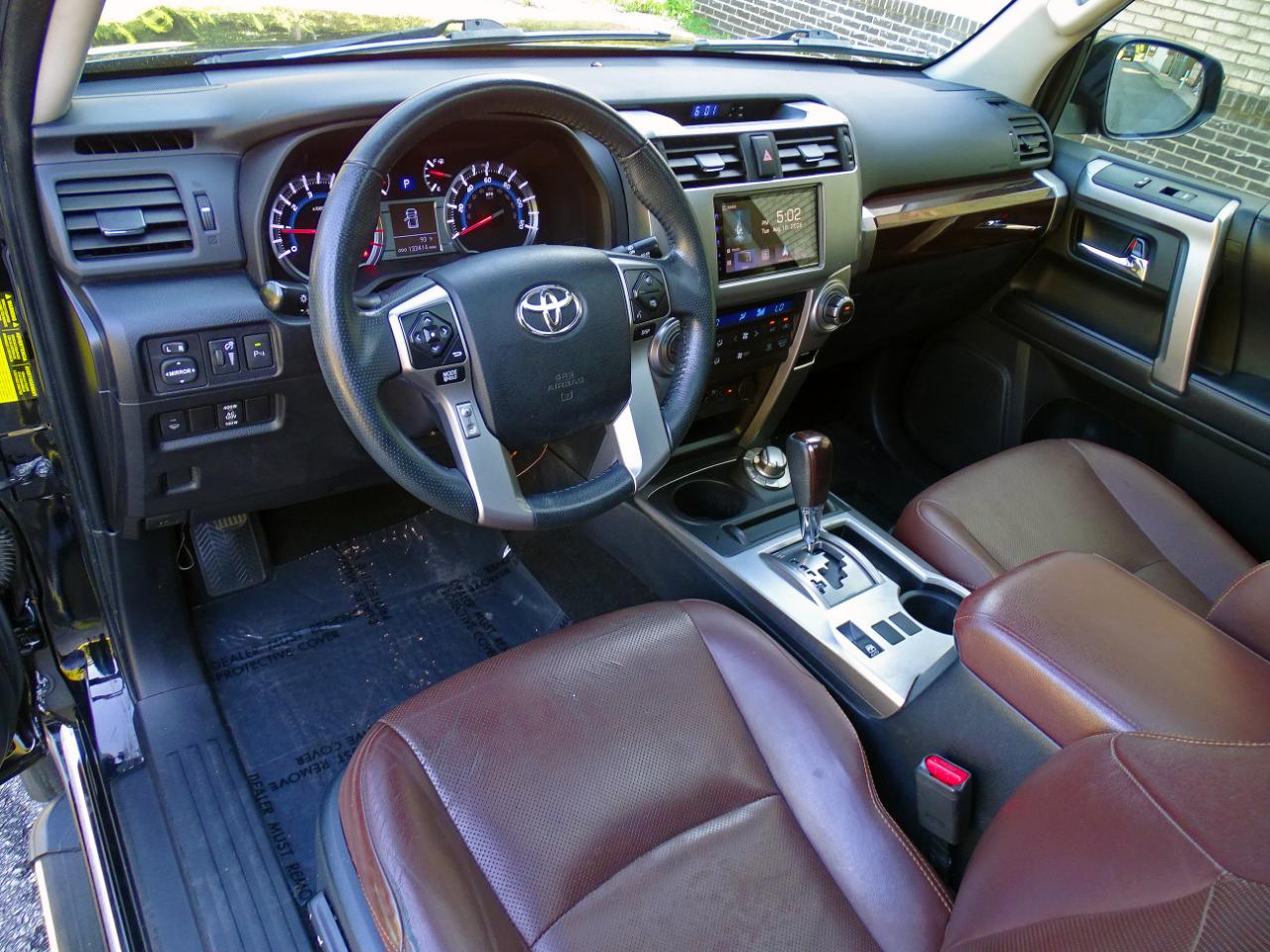 Toyota 4Runner Limited 4WD (Natl) 2017