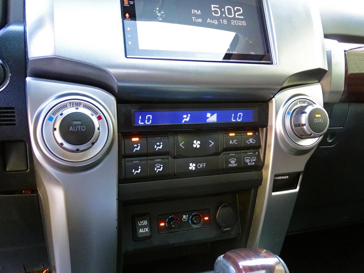 Toyota 4Runner Limited 4WD (Natl) 2017