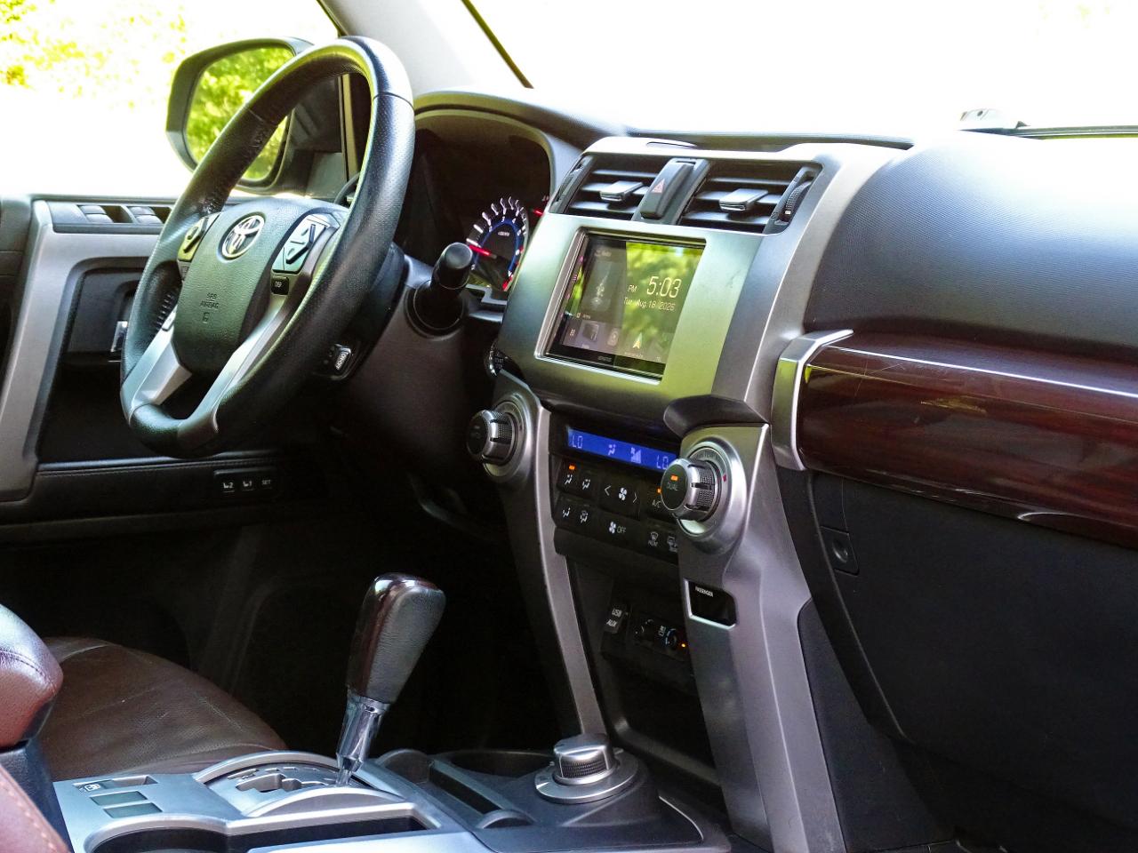 Toyota 4Runner Limited 4WD (Natl) 2017