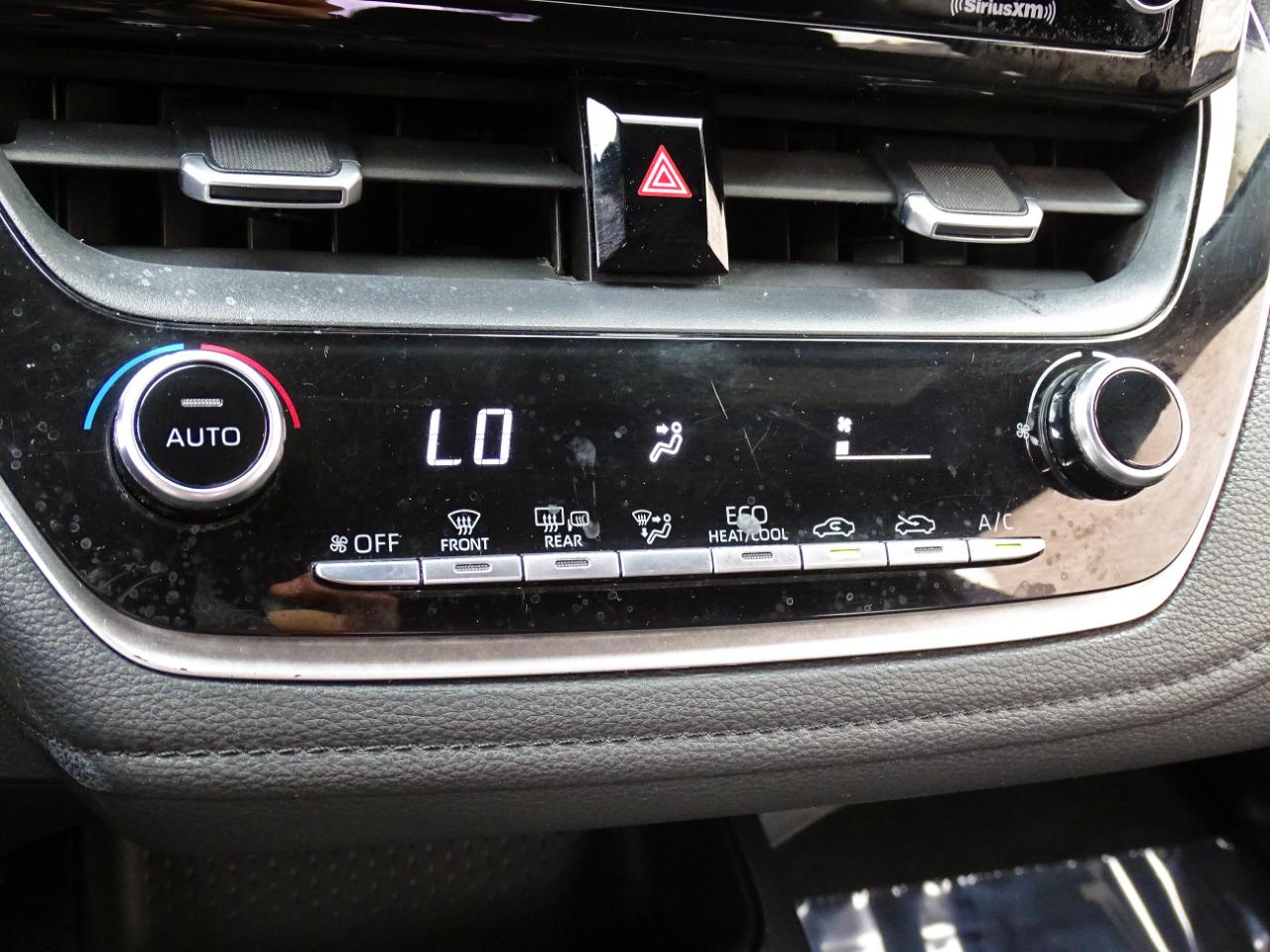 Toyota Corolla SE 4D Sedan 2021
