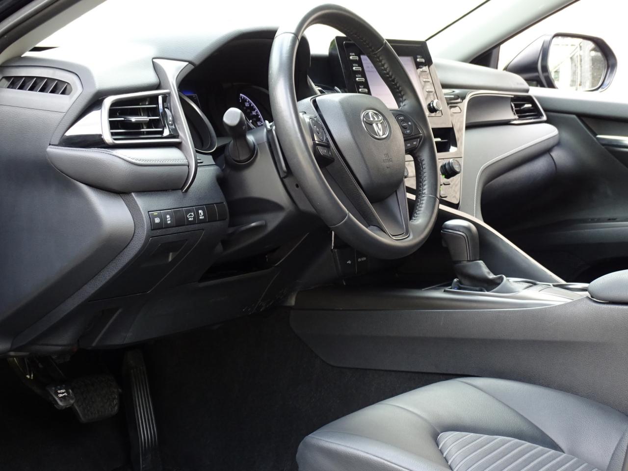 Toyota Camry SE Auto (Natl) 2024