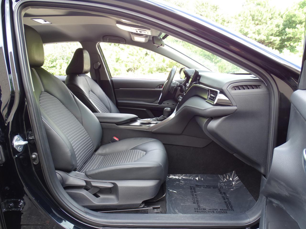 Toyota Camry SE Auto (Natl) 2024
