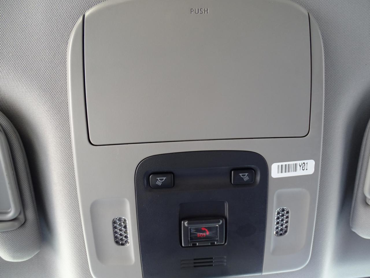 Toyota Camry SE Auto (Natl) 2024