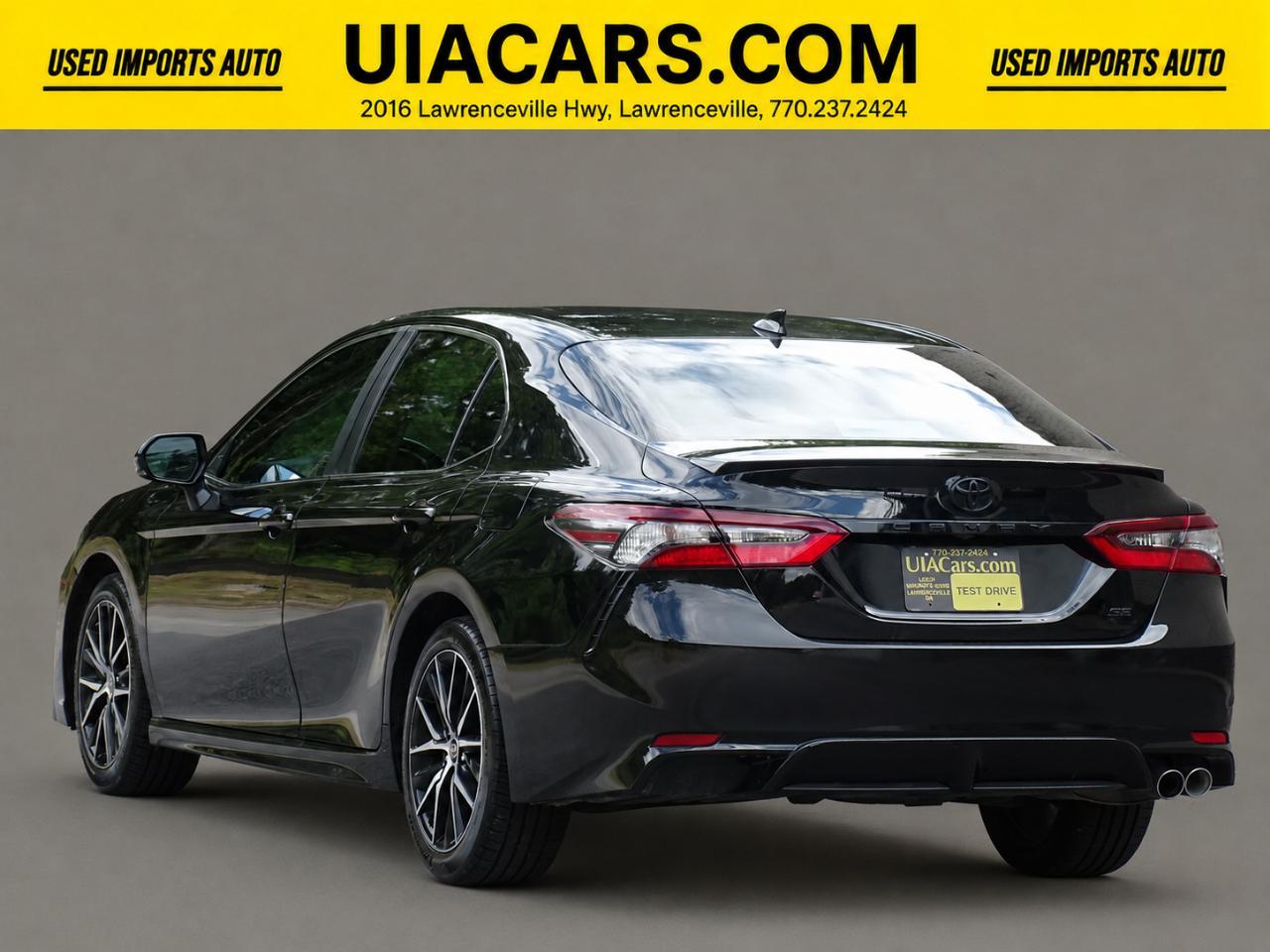 Toyota Camry SE Auto (Natl) 2024