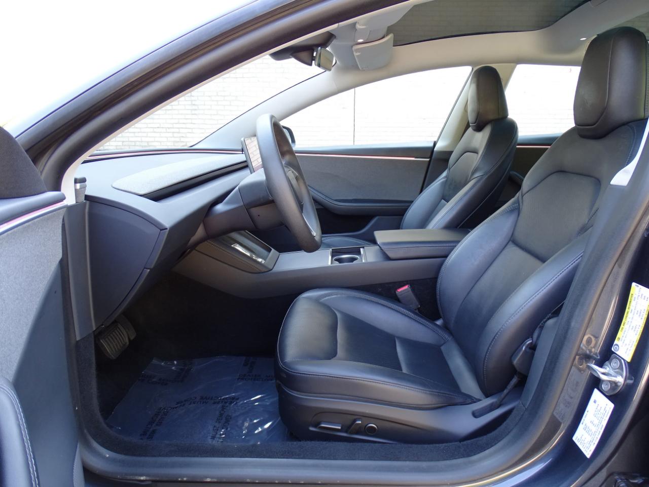 Tesla Model 3 RWD *Ltd Avail* 2024
