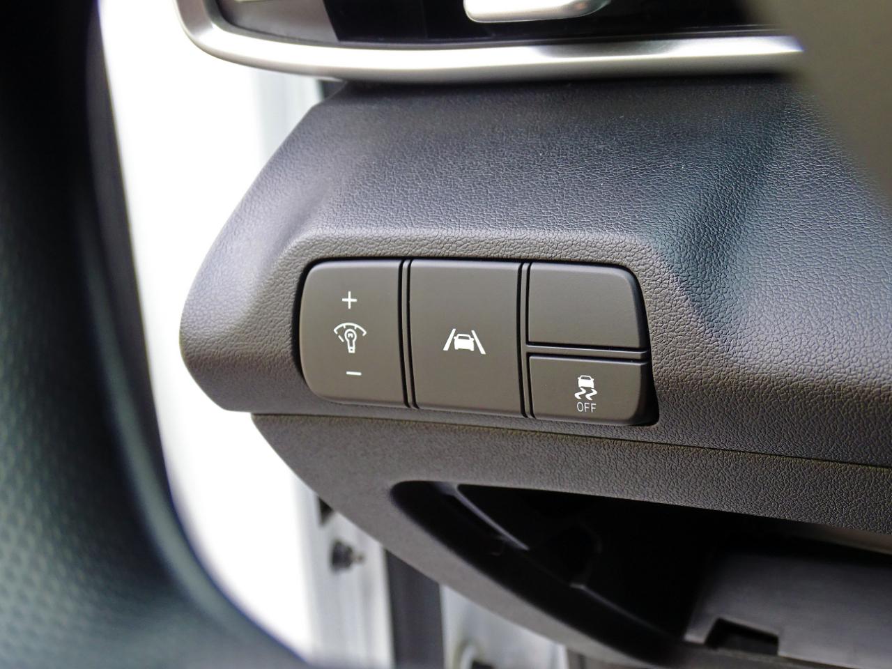 Hyundai Elantra SEL IVT *Ltd Avail* 2021