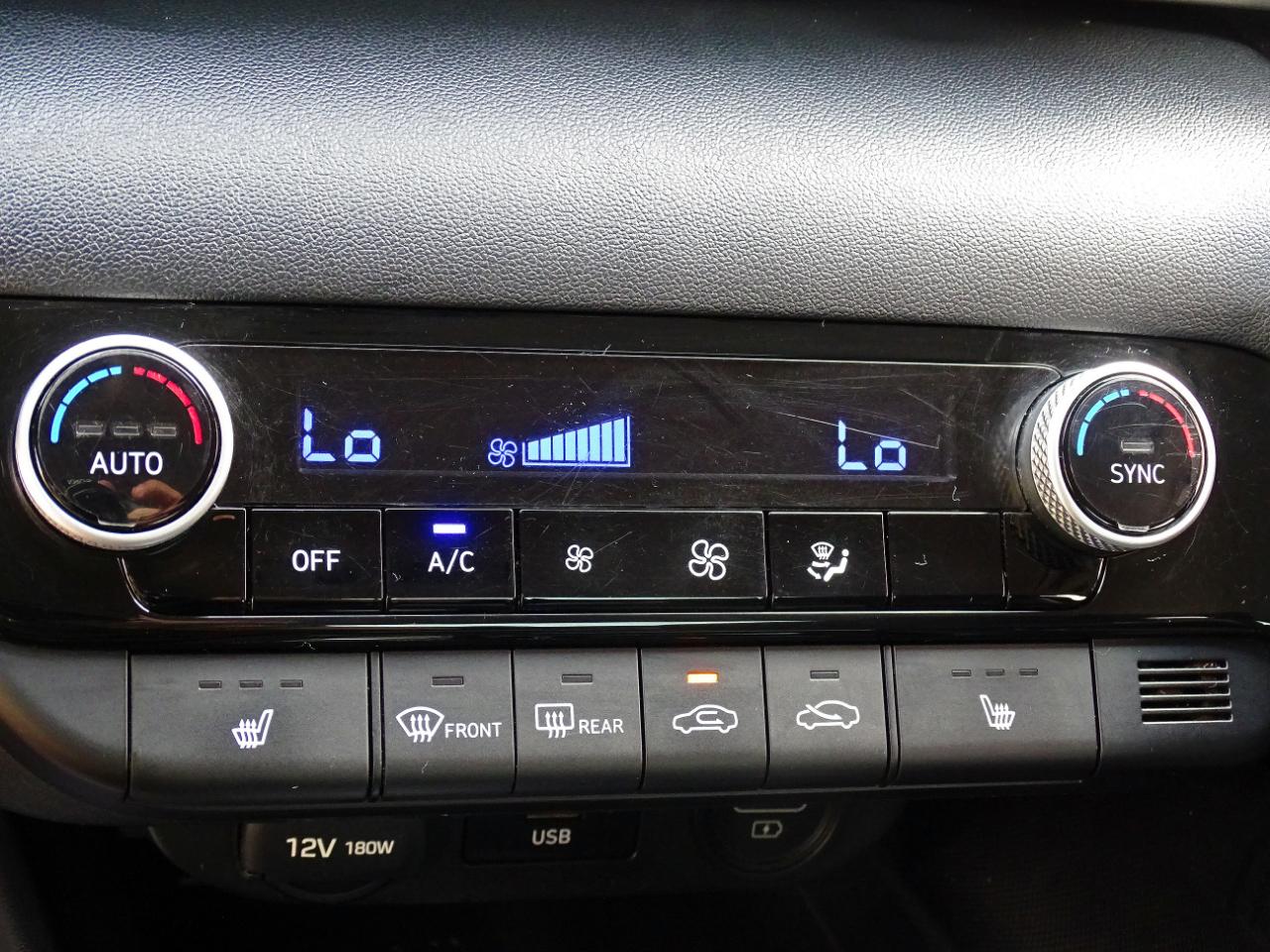 Hyundai Elantra SEL IVT *Ltd Avail* 2021